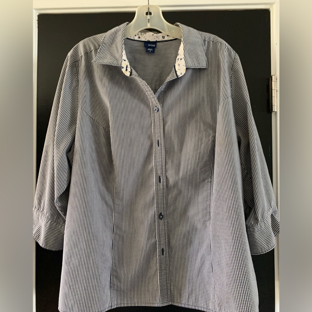 Navy & white check top